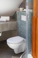 Newly Refurbished Loft Near City Center