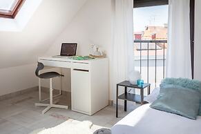 Newly Refurbished Loft Near City Center