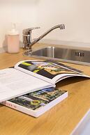 Spacious Studio Near City Center