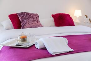 Cozy and Bright Studio Near City Center