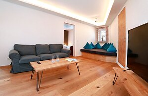 Mountain Living Apartments - Ski-In & Ski-Out