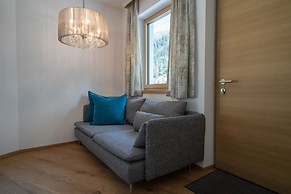 Mountain Living Apartments - Ski-In & Ski-Out