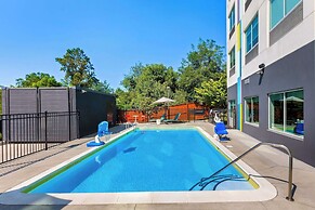 Tru by Hilton Asheville Blue Ridge Parkway