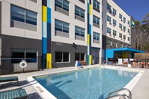 Tru by Hilton Asheville Blue Ridge Parkway