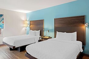 Tru by Hilton Asheville Blue Ridge Parkway