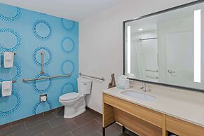 Tru by Hilton Asheville Blue Ridge Parkway