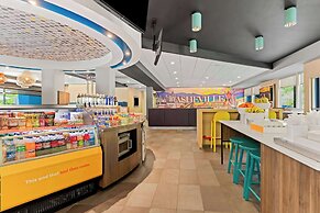 Tru by Hilton Asheville Blue Ridge Parkway