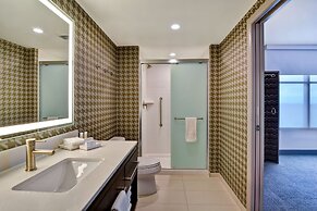 Home2 Suites by Hilton Orlando at Flamingo Crossings