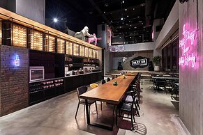 Moxy Taichung