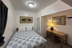 Richard's Motel Extended Stay