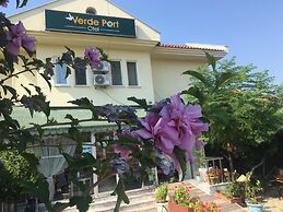 Verdeport Hotel