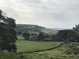 Old School House - Yorkshire Three Peaks Challenge