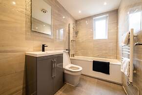 Hollywood Suite Sasco Apartments