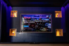 Hollywood Suite Sasco Apartments