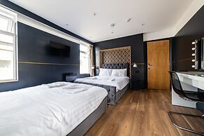 Hollywood Suite Sasco Apartments