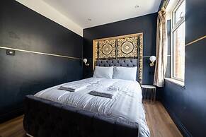 Hollywood Suite Sasco Apartments