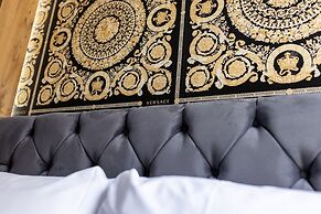 Hollywood Suite Sasco Apartments