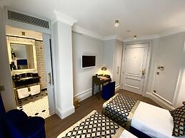 A11 Exclusive Hotel