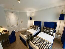 A11 Exclusive Hotel
