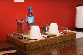 The Grand Villa Hotel