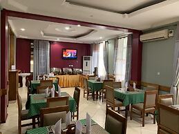 The Grand Villa Hotel