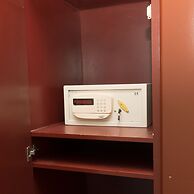 The Grand Villa Hotel