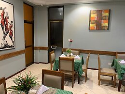 The Grand Villa Hotel