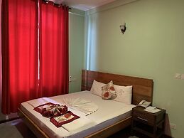 The Grand Villa Hotel