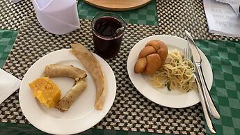 The Grand Villa Hotel