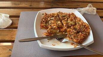 The Grand Villa Hotel