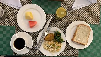 The Grand Villa Hotel