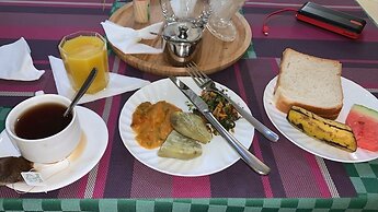 The Grand Villa Hotel