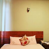 The Grand Villa Hotel