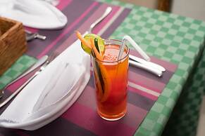 The Grand Villa Hotel