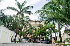 The Grand Villa Hotel