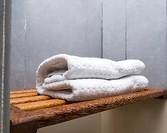 The Grand Villa Hotel