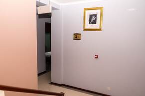 The Grand Villa Hotel