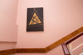 The Grand Villa Hotel