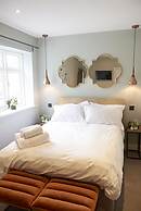 Valentinos Restaurant With Rooms