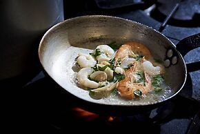 Valentinos Restaurant With Rooms