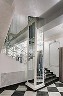 Hotel restaurant Mask