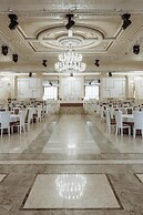 Hotel restaurant Mask