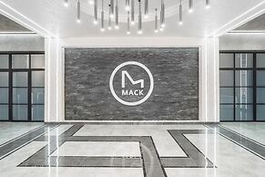 Hotel restaurant Mask