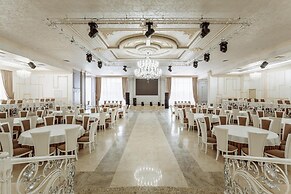 Hotel restaurant Mask