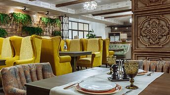 Hotel restaurant Mask