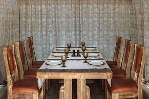 Hotel restaurant Mask