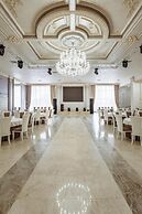 Hotel restaurant Mask