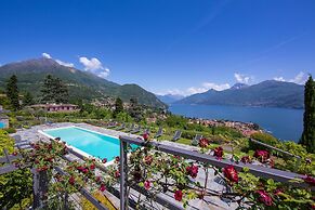 Penthouse-LakeView-AC-PrivateGarden