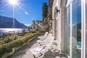 Villa Larius Balcone