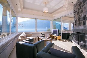 Villa Lugano Lakefront